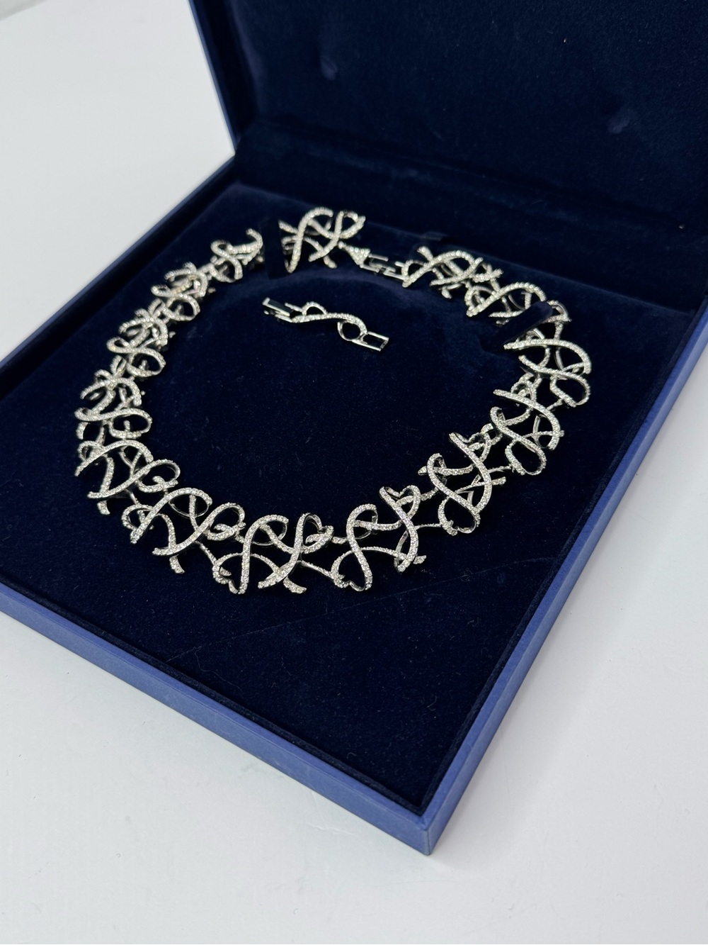 Genuine Authentic Swarovski Collar. Wedding / Bridal Necklace. Worn just once